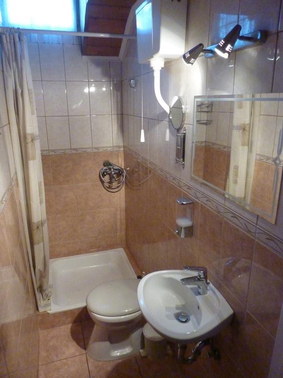 Vadasztanya Apartmanhazak Шиофок Номер фото