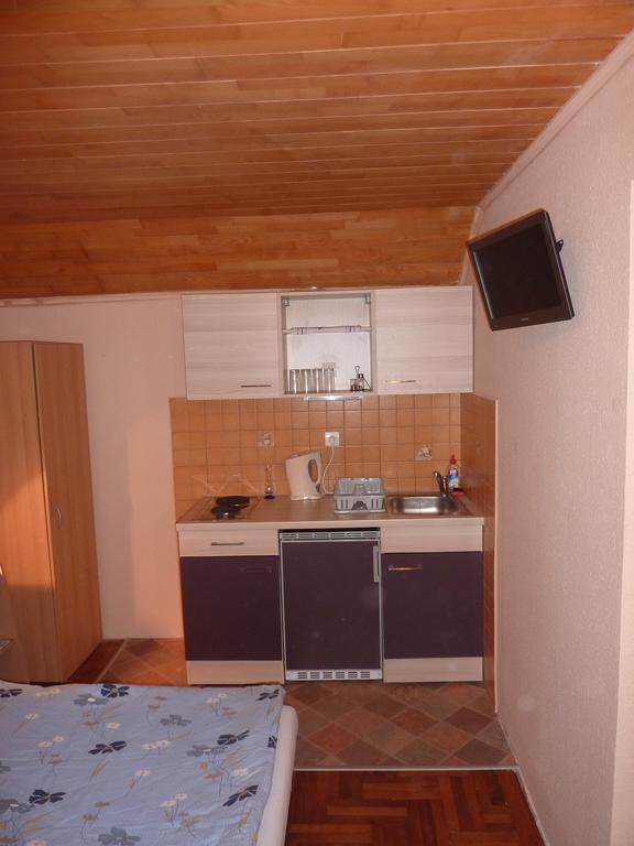 Vadasztanya Apartmanhazak Шиофок Номер фото