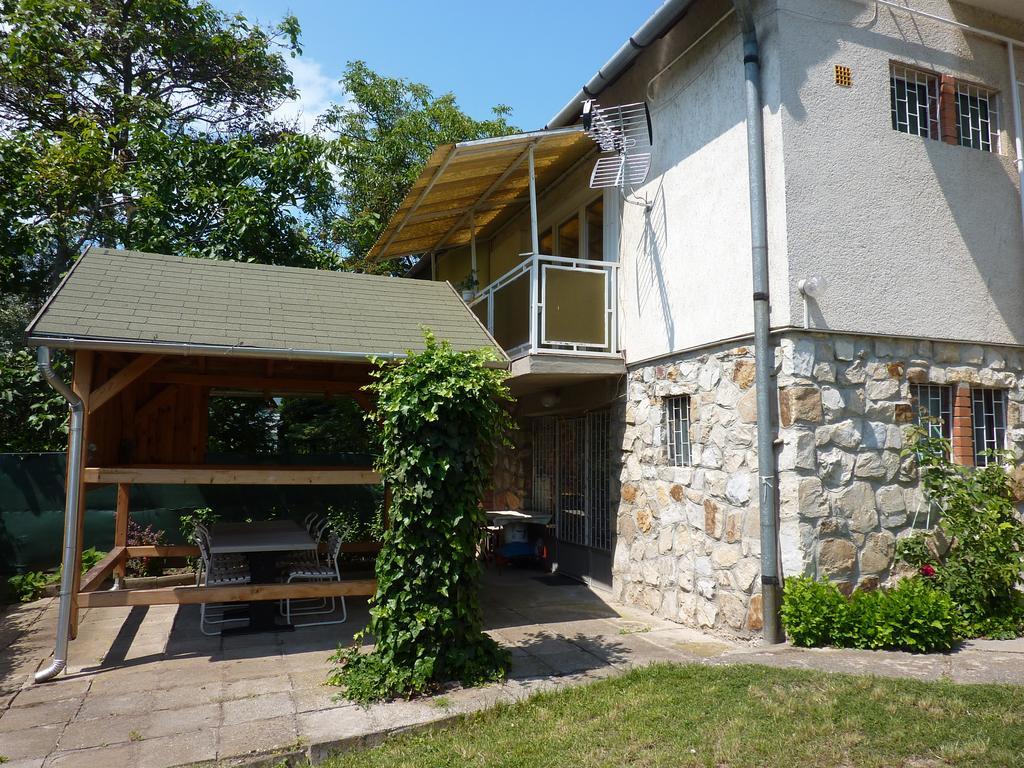 Vadasztanya Apartmanhazak Шиофок Номер фото