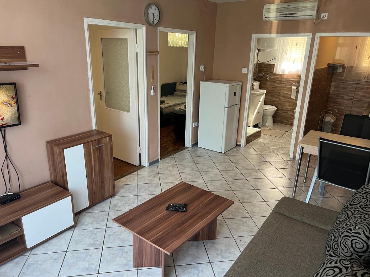 Vadasztanya Apartmanhazak Шиофок Экстерьер фото
