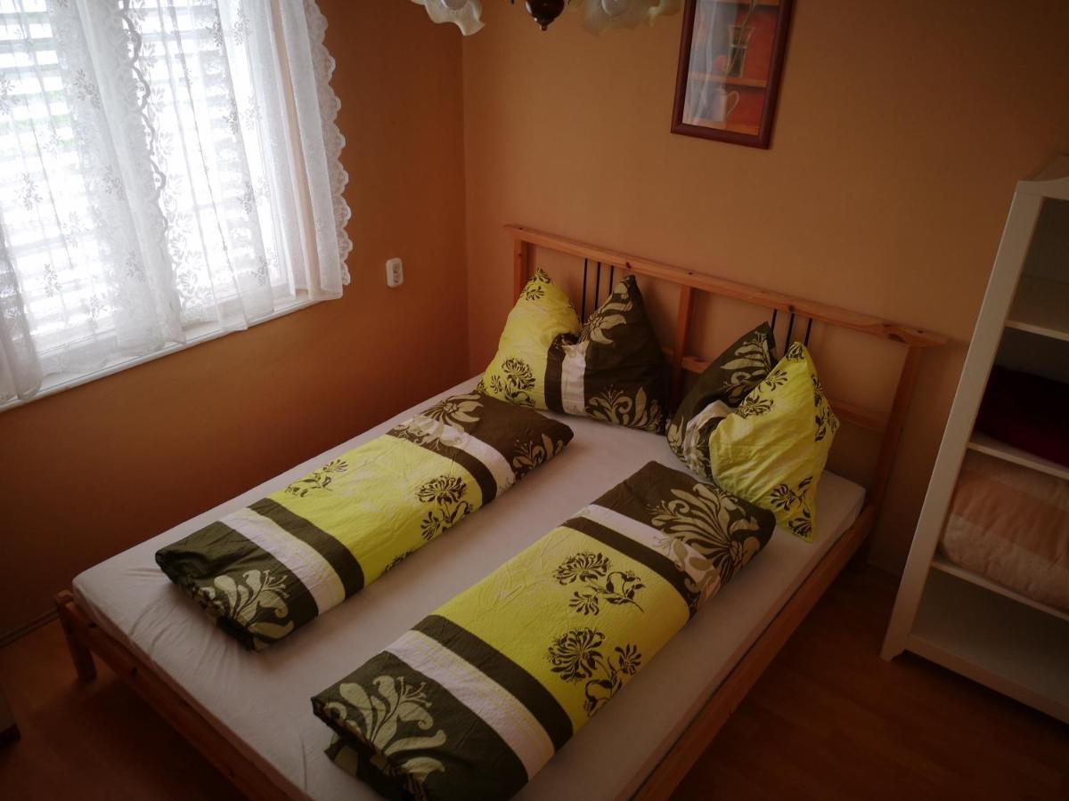 Vadasztanya Apartmanhazak Шиофок Экстерьер фото