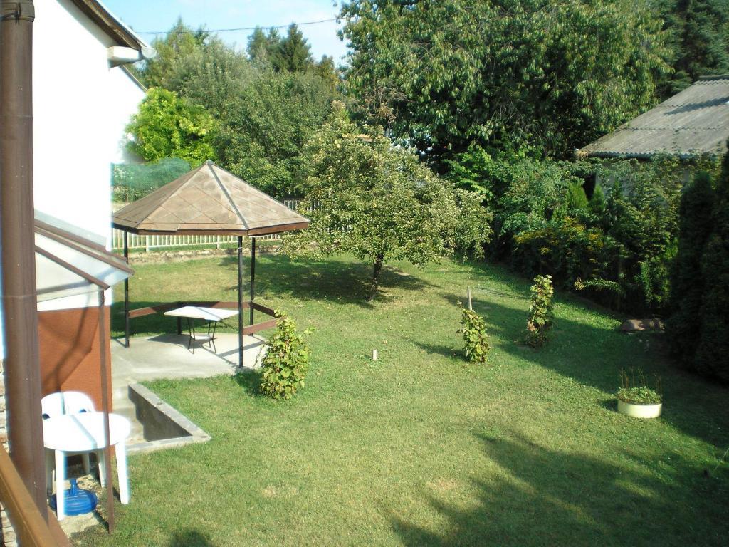 Vadasztanya Apartmanhazak Шиофок Номер фото