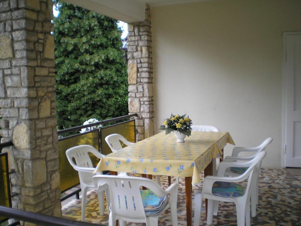 Vadasztanya Apartmanhazak Шиофок Экстерьер фото