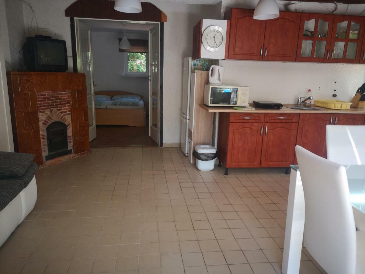 Vadasztanya Apartmanhazak Шиофок Экстерьер фото